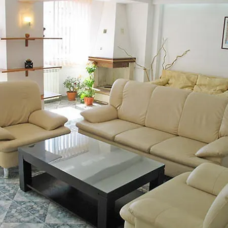 公寓 Eastcomfort Decebal 布加勒斯特