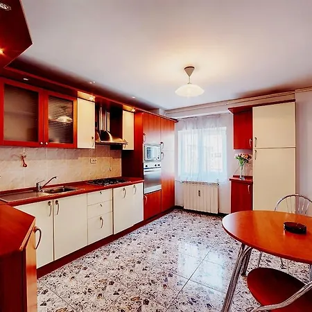 Eastcomfort Decebal Апартаменты